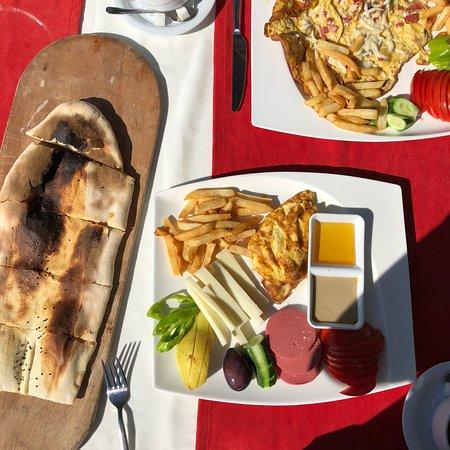 Pine Nest Restaurant Cafe bar